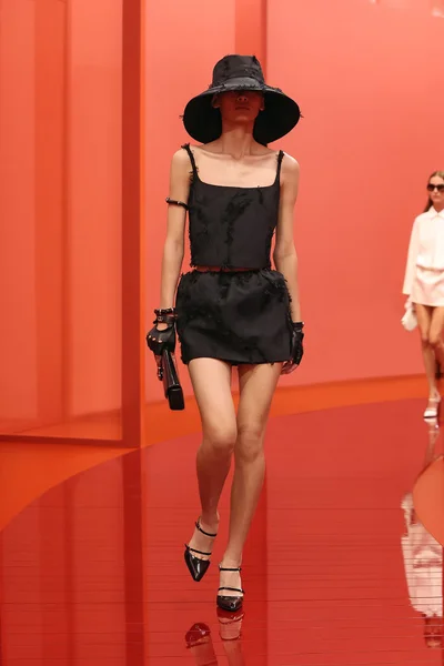 Look 38